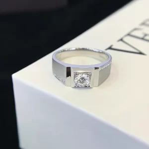 18K Gold Lab-Grown Diamond Ring — 0.54 ct — view 1