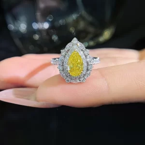 18K Gold Lab-Grown Yellow Diamond Ring — 1.06 ct — view 1