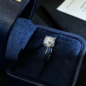 18K Gold Lab-Grown Diamond Ring — 2.6 ct — view 1