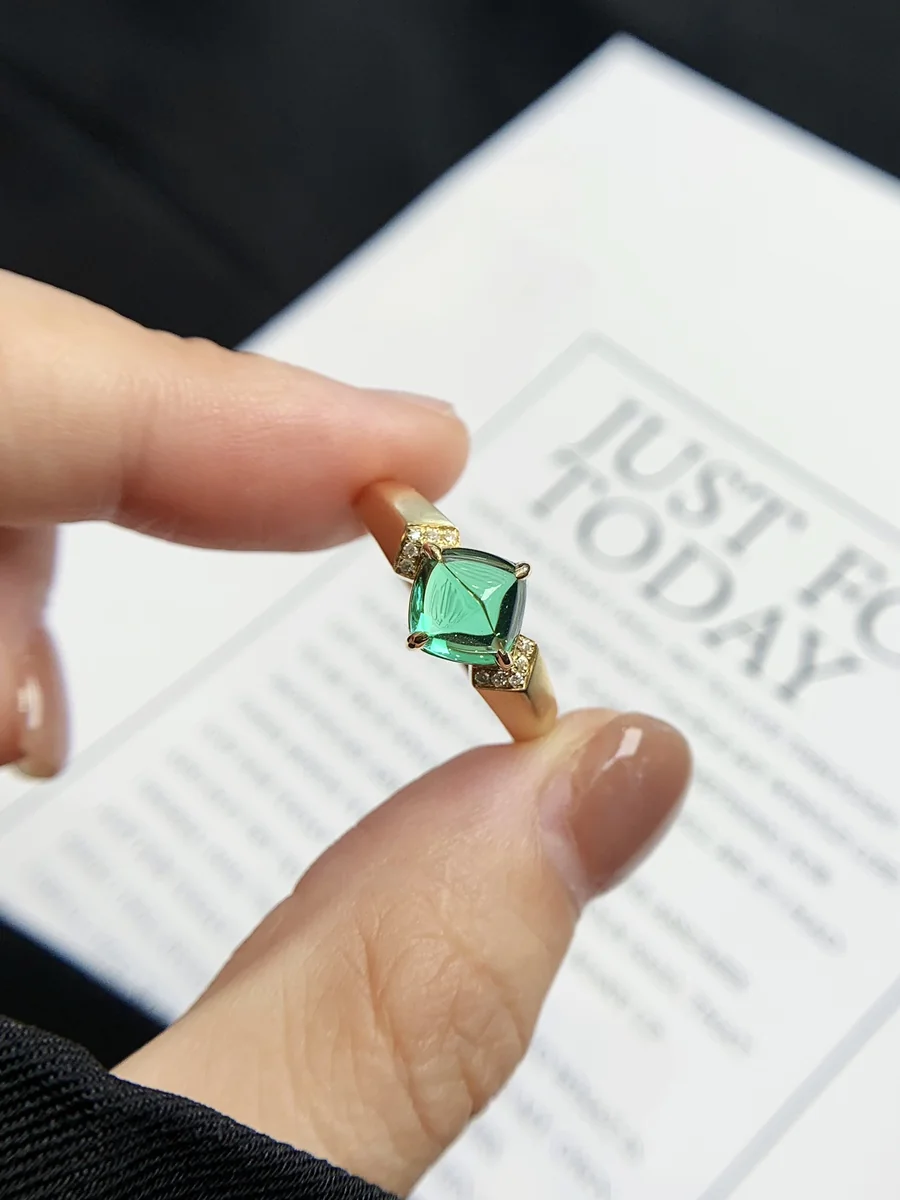 18K Gold Lab-Grown Emerald Ring — 2.08 ct — view 3