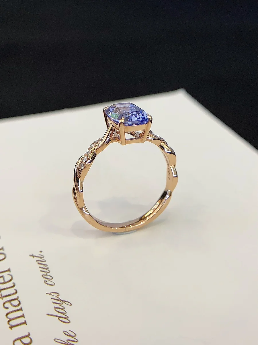 18K Gold Lab-Grown Sapphire Ring — 1.8 ct — view 2