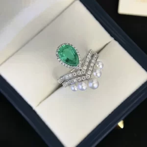 18K Gold Lab-Grown Emerald Ring — 2 ct — view 1
