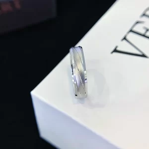 PT950 Platinum Ring — view 1