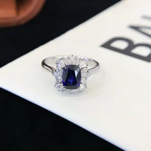 18K Gold Cushion Lab-Grown Sapphire Ring — 1 ct — view 1