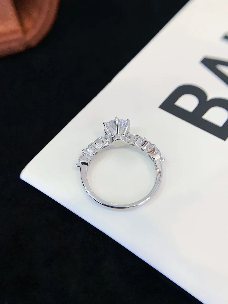18K Gold Lab-Grown Diamond Ring — 1.01 ct — view 3