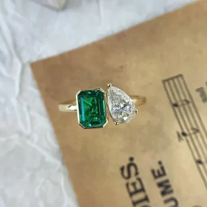 18K Gold Lab-Grown Emerald Ring — 1.7 ct — view 1