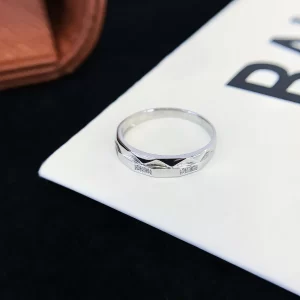 18K Gold Diamond Ring — 0.027 ct — view 1