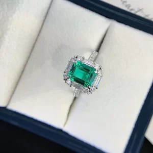 18K Gold Lab-Grown Emerald Ring — 1.68 ct — view 1