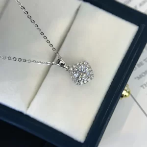 18K Gold Lab-Grown Diamond Pendant — 0.8 ct — view 1