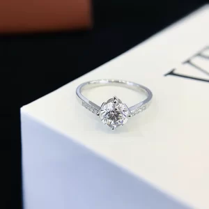 18K Gold Lab-Grown Diamond Ring — 1.006 ct — view 1