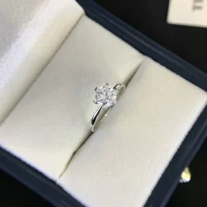 18K Gold Lab-Grown Diamond Ring — 0.8 ct — view 1