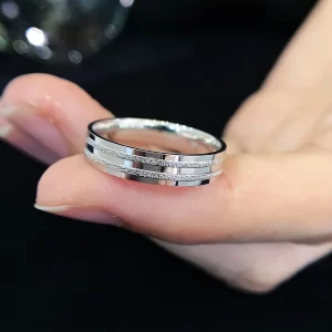 PT950 Platinum Ring — view 1