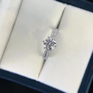 18K Gold Lab-Grown Diamond Ring — 1 ct — view 1