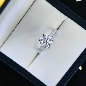 18K Gold Lab-Grown Diamond Ring — 2.52 ct — view 1